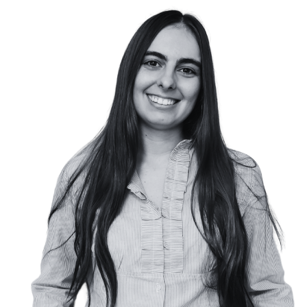 The image shows AllGenetics' team member Eugenia Martínez Quintana.